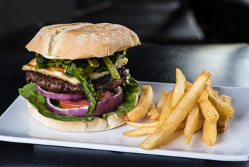 Hamburguesa con Rajas