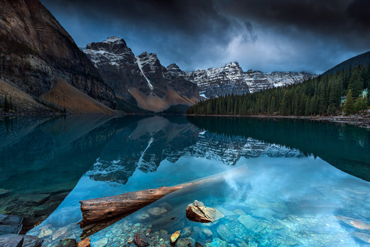Scenic view of mountains reflecting in Moraine Lake