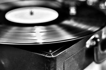 Schallplatte auf Plattenspieler, Retro, Musik