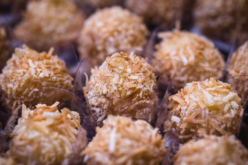photos of wedding candy for brides