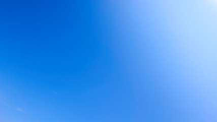 雲のない青空　グラデーション　ワイド
