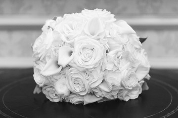 White roses bouquet displayed