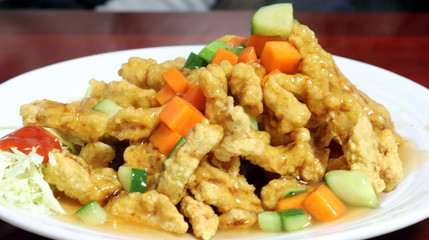 Fried pork goes well with the sauce.