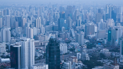 Obraz premium Bangkok skyline in the evening