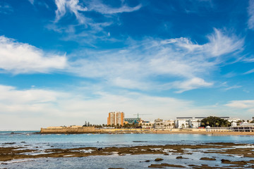 Naklejka premium View of La Caleta from Paseo Fernando Quinones in Cadiz