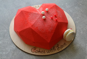 Муссовый торт в форме сердца/Heart shaped mousse cake