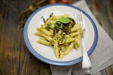 penne e pomodori secchi