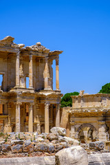 Obraz premium Antique objects and structures in Ephesus close-up, Selcuk, Turkey