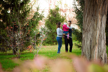 Obraz premium family, childhood, season and people concept - happy family