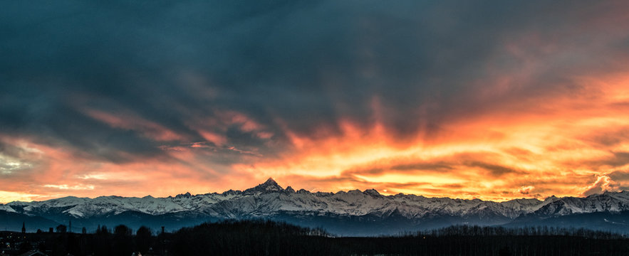 Monviso visto da torino