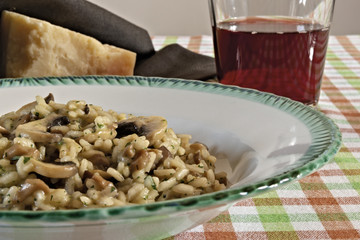 risotto ai funghi champignons primissimo piano