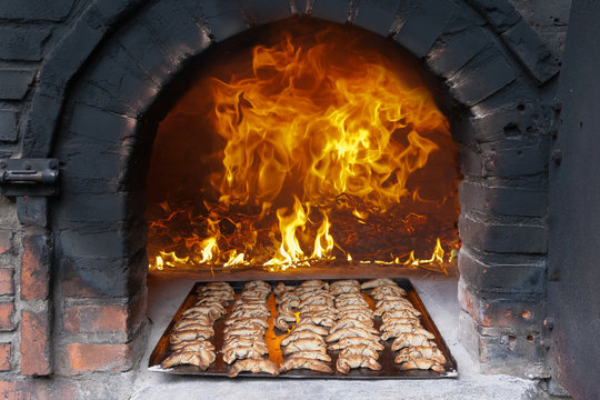 Brot und Biscuit im Steinofen backen