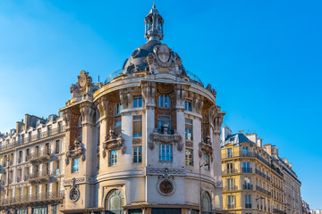 Fototapeta na wymiar Paris, beautiful building, typical parisian facade in the Marais, boulevard de Sebastopol