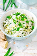 Fried rice with green onions and ginger
