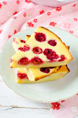 Cottage cheese casserole with raspberries