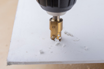 Drilling and deepening holes in wood. Countersink and other accessories for small carpentry work.