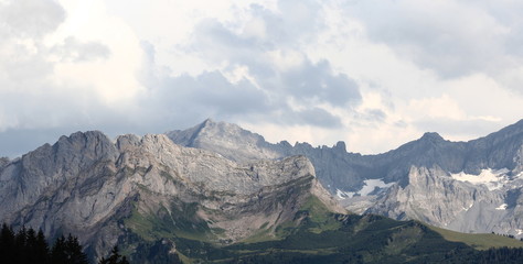 Fototapeta na wymiar Mountain Panorama View