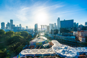 Fototapeta na wymiar Beautiful architecture building exterior cityscape in Singapore city skyline