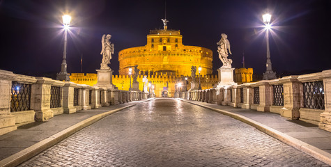 Rome by night - Sant'angelo Castle bridge