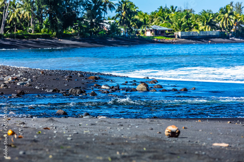 Embouchure A La Plage De Papara A Tahiti Stock Photo And