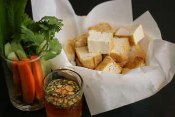 cottage cheese and crackers