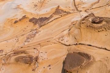 Bouddi Natural Park - farbiges Gestein