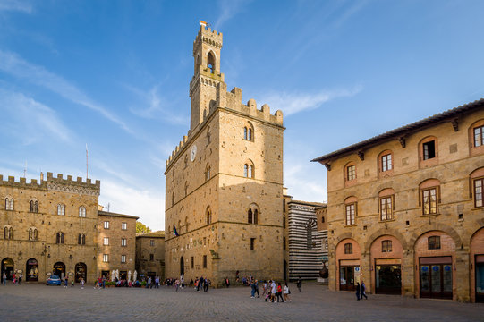 Fototapeta Piazza dei Priori, Volterra