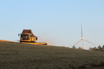 moissonneuse batteuse eolienne