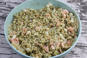 Coquillettes saumon pesto