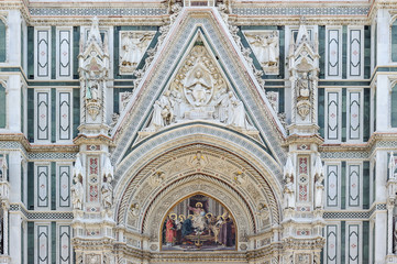 Fototapeta na wymiar Firenze, facciata Duomo
