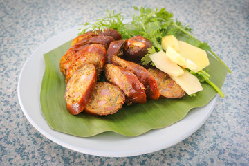 SAI AUA (NOTRHERN THAI SPICY SAUSAGE)