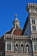 Fototapeta na wymiar Firenze, la Basilica di Santa Maria del Fiore e Cupola del Brunelleschi