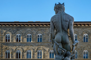 Fototapeta na wymiar Firenze, statue fontana del Nettuno