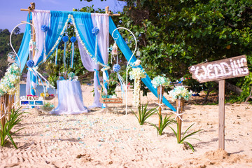 Fototapeta na wymiar Wedding ceremony at the seaside. Details.