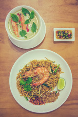 Phad Thai fried flat rice noodles With Prawns