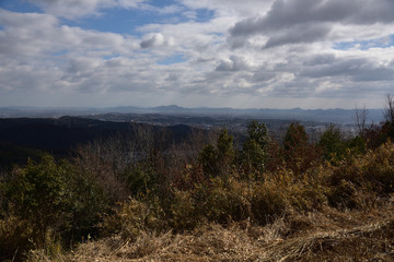 日本の岡山県総社市の山の風景