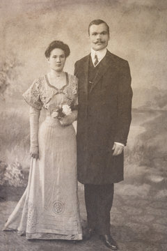 RUSSIA - CIRCA 1905-1910: Shot of married couple in studio, Vintage Carte de Viste Edwardian era photo