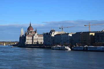 Fototapeta premium Budapest - Danube & Hungarian Parliament