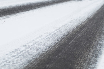 car traffic in winter 