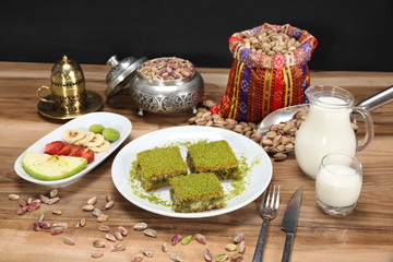 Antep Fıstıklı Kaymaklı Kadayıf