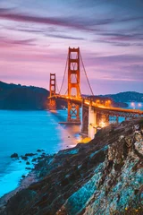 Zelfklevend Fotobehang Golden Gate Bridge bij schemering, San Francisco, Californië, VS © JFL Photography