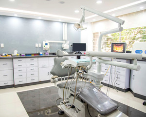 consultorio dentista (dentist office)