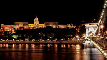 Fototapeta na wymiar Budapest castle and chain bridge at night