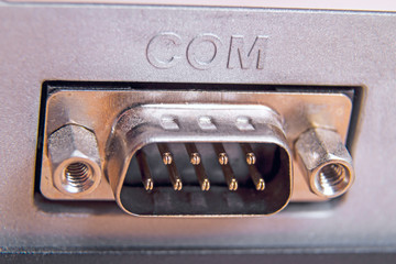 COM port connector