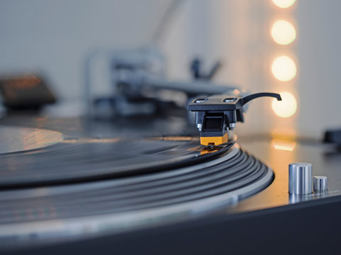Indoor close-up photography from a record player.