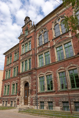 Fototapeta na wymiar Die Marienschule an der Poststraße in Naumburg an der Saale, Sachsen-Anhalt