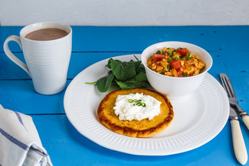 Scrambled eg with tomato and onion or huevos pericos