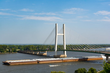Obraz premium Great River Bridge