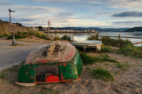 An upturned rowing boat