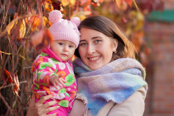 Obraz premium smile of mother and daughter.